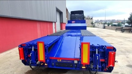 İngiltere için Lowbed Ters "Peynir Dilimi" Rampalı